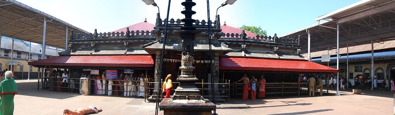 1280px-kollur_mookambika_temple_20080123
